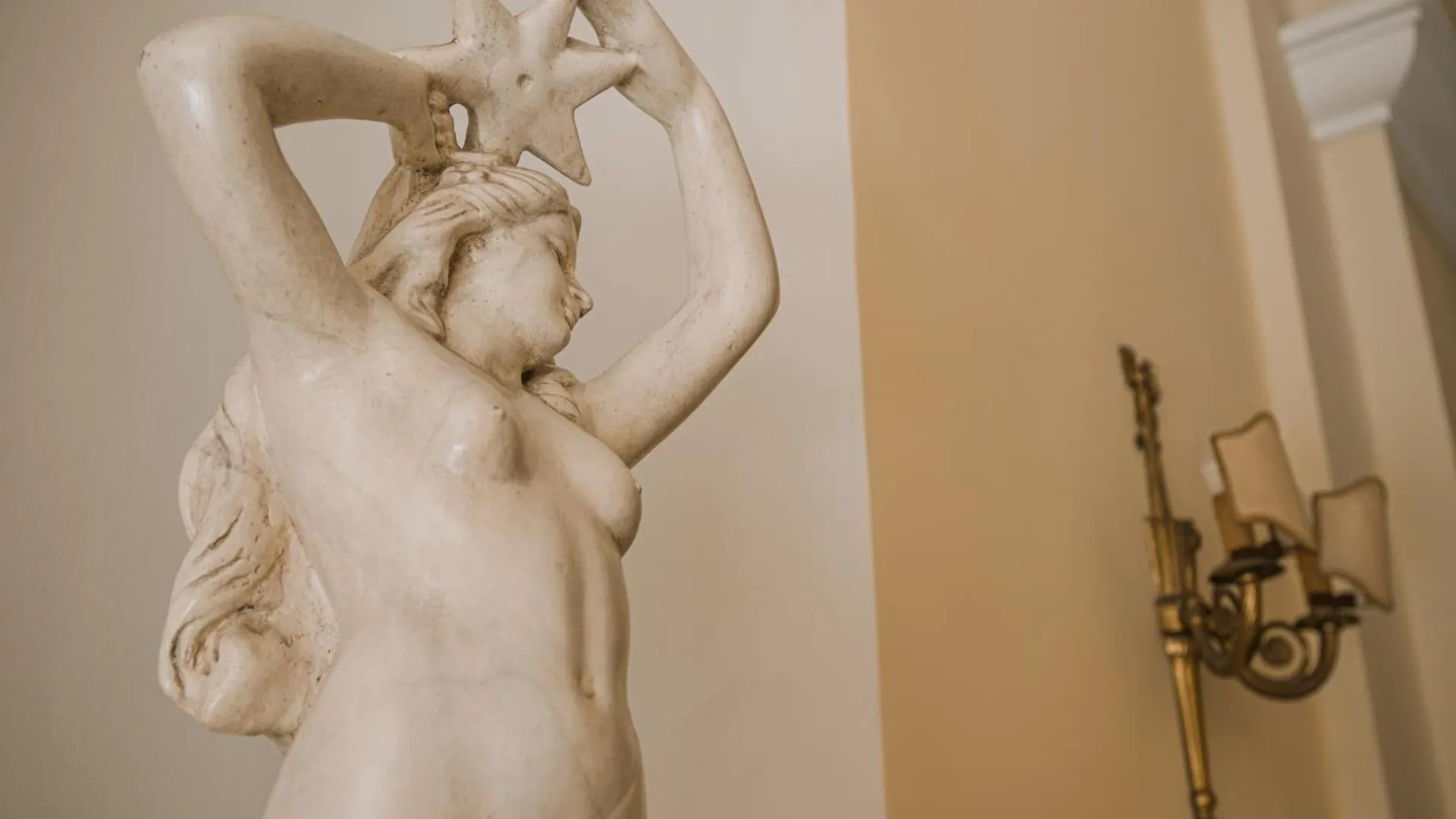 Dama Veneto Apartment Rome