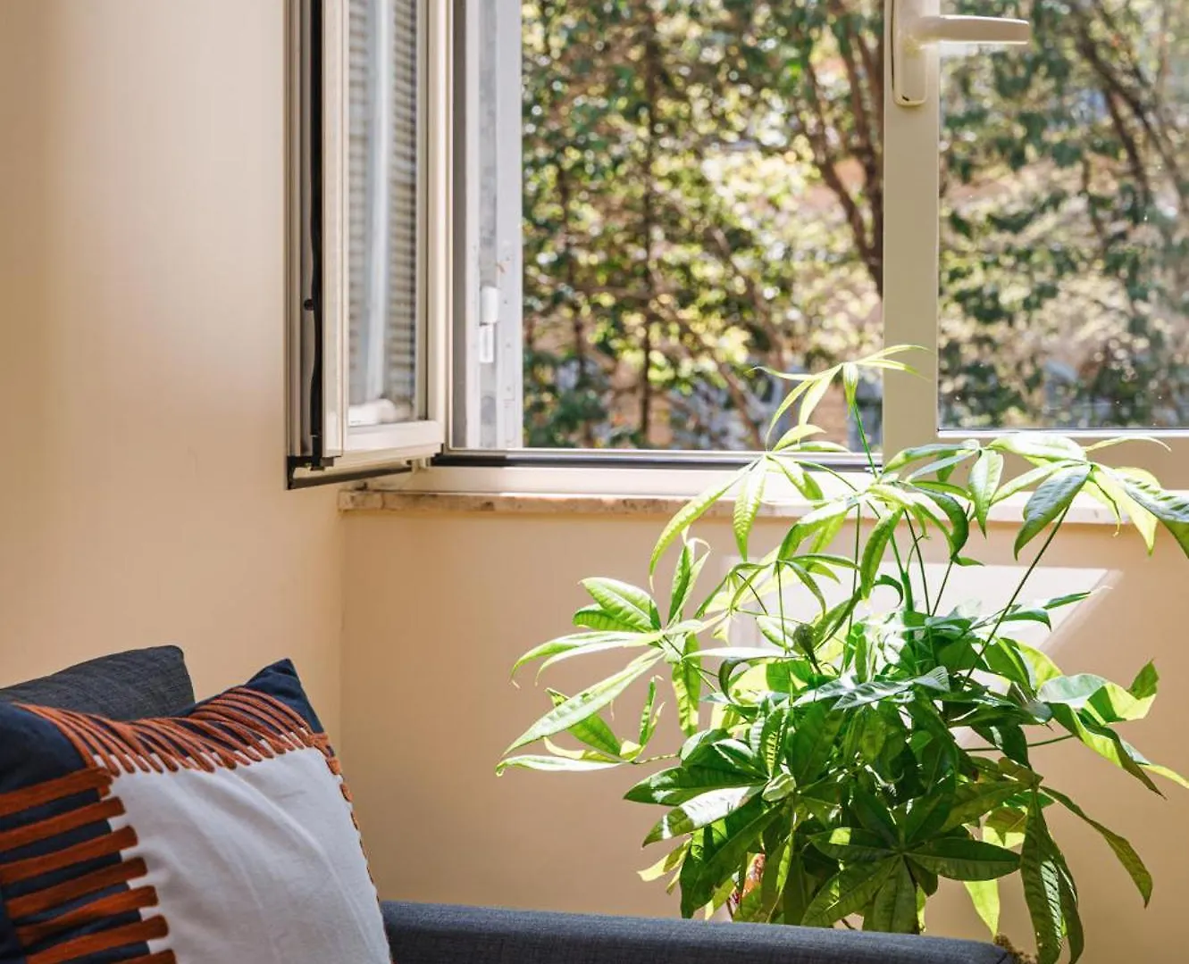 Dama Veneto Apartment Rome Italy
